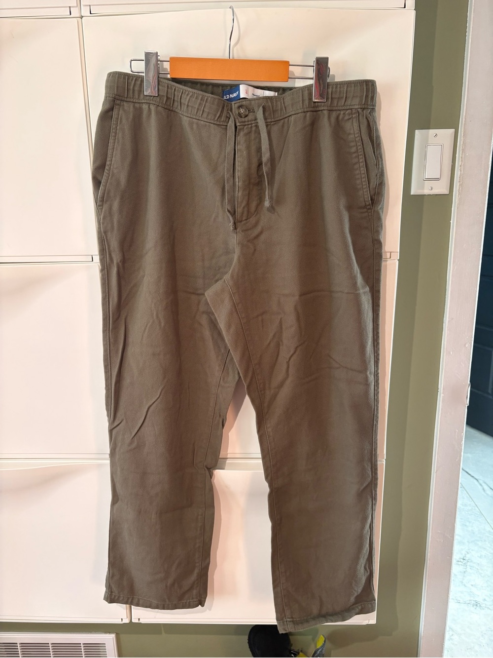 Old Navy Men's Olive Green Drawstring Chinos